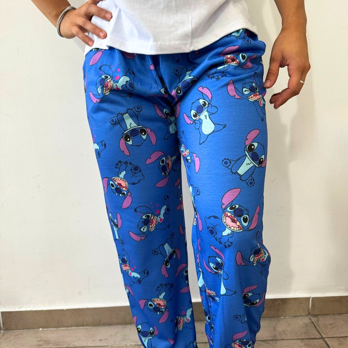 PIJAMA STITCH 3x1 - Pantalon + remera + pantuflas